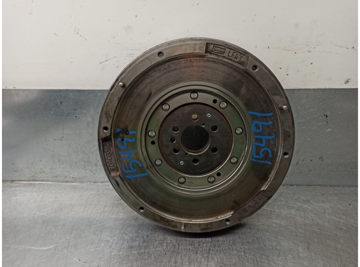 Replacement flywheel for Ford Focus Saloon (CAP) Ambiente (D) OEM IAM reference C0703385 
