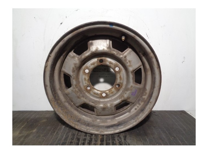 Recambio de llanta para ssangyong musso 2.9 tdi grand lux referencia OEM IAM 4173005200 R15X7JJ 
