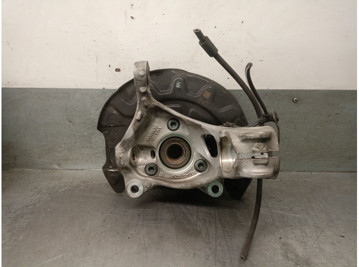 Replacement front left steering knuckle for Volkswagen Passat B8 (3G2, CB2) 2.0 TDI OEM IAM reference 5Q0407257C 5Q0407253C 