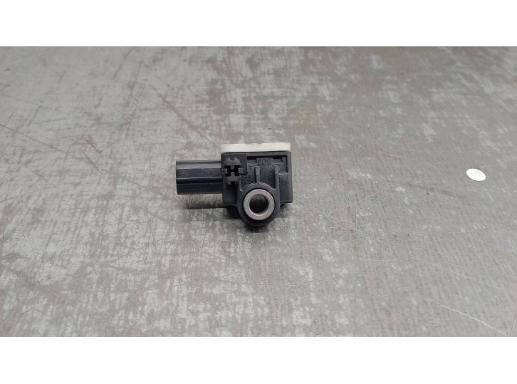 Replacement impact sensor for Ford S-Max (CA1) 1.6 EcoBoost CAT OEM IAM reference AM5T14B342AA 