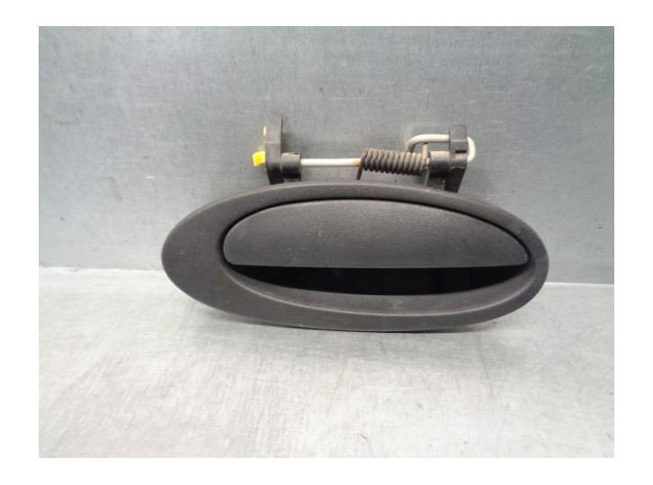 Recambio de maneta exterior delantera derecha para renault laguna (b56) 1.8 cat referencia OEM IAM 7700821374  