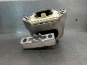Replacement of right engine mount for Volkswagen Taigo (CS1) 1.0 TSI OEM IAM reference 2Q0199262BK KCB1DDK2HC0 