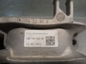 Replacement of right engine mount for Volkswagen Taigo (CS1) 1.0 TSI OEM IAM reference 2Q0199262BK KCB1DDK2HC0 
