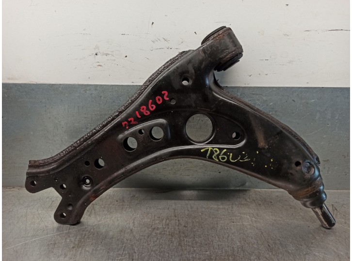 Recambio de brazo suspension inferior delantero izquierdo para volkswagen polo (9n1) 1.4 16v referencia OEM IAM 6Q0407151L  