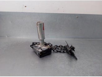Replacement spare wheel tool for Mitsubishi L 200 (KL0/KJ0) 2.2 Di-D CAT OEM IAM reference 4260A125 4 DOORS