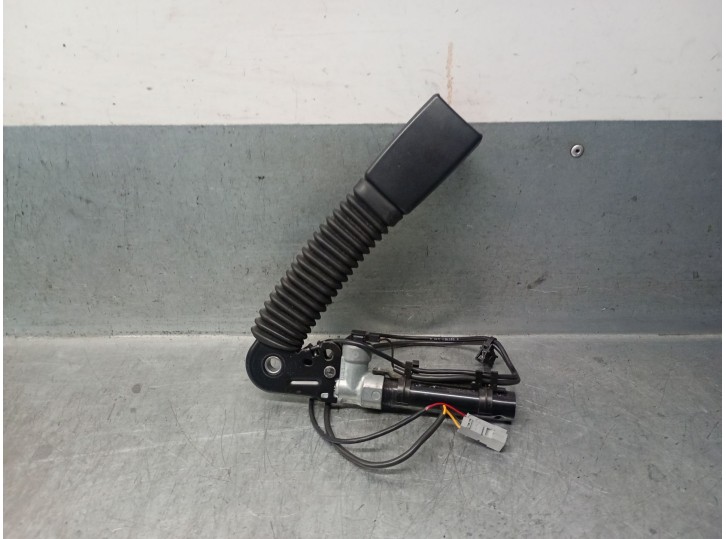 Replacement rear left pretensioner for Mini Mini (R56) Cooper D OEM IAM reference 610183700F 610183700F 