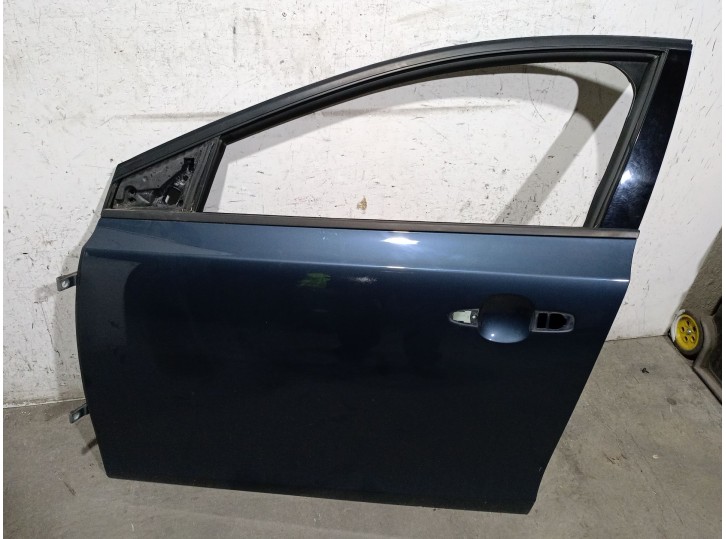 Recambio de puerta delantera izquierda para volvo v40 hatchback (525) d2 referencia OEM IAM 32321018 32321018 