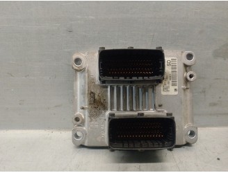 Recambio de centralita motor uce para opel corsa c 1.2 16v cat (z 12 xe / lw4) referencia OEM IAM 55350552 0261207862 GM