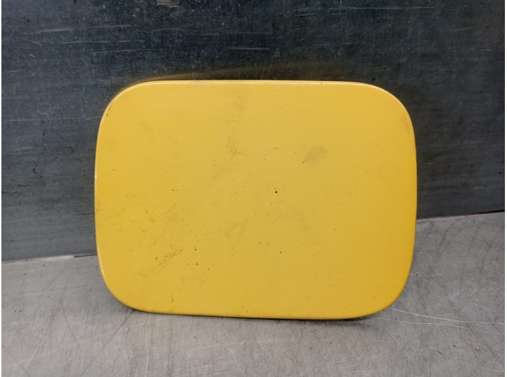 Replacement fuel filler flap for Seat Ibiza (6K1) 1.9 TDI OEM IAM reference 6K6809905A 