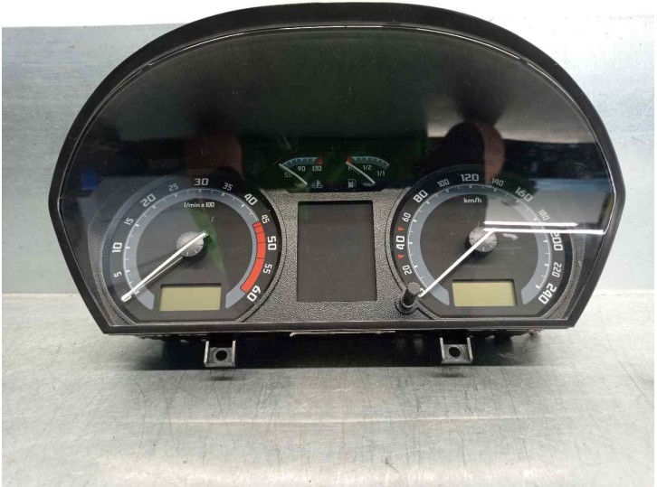 Recambio de cuadro instrumentos para skoda fabia (6y2/6y3) attractive referencia OEM IAM 6Y0920882D 12090522160 