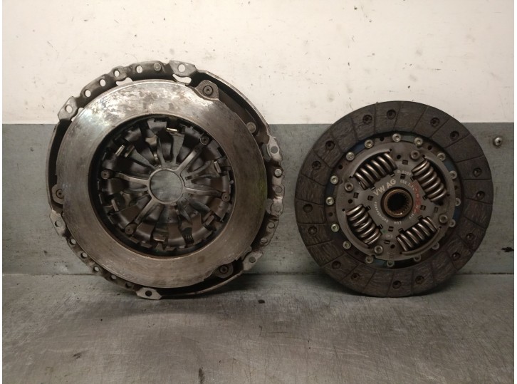 Recambio de kit embrague para skoda karoq (nu7, nd7) 1.5 tsi referencia OEM IAM 05E141015D 05E141015D 