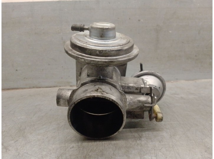 Recambio de valvula egr para chrysler voyager (rg) 2.5 crd cat referencia OEM IAM 49002021F  72829005 PIERBURG