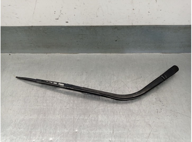 Recambio de brazo limpia trasero para mazda 6 hatchback (gh) 2.2 mzr-cd (gh10) referencia OEM IAM GS1M67421 GS1M67421 