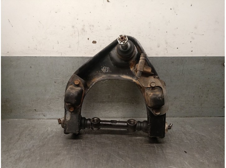 Recambio de brazo suspension superior delantero izquierdo para hyundai galloper ii (jk-01) 2.5 td intercooler referencia OEM IAM