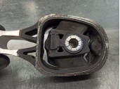 Replacement engine mount for Peugeot 208 (P2) Allure OEM IAM reference 9824116780 