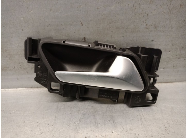 Recambio de maneta interior trasera derecha para opel corsa f (p2jo) corsa-e (68) referencia OEM IAM 98201552VV 
