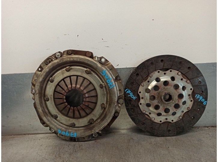 Recambio de kit embrague para volkswagen passat berlina (3b2) 1.9 tdi referencia OEM IAM 028198141CX 701287 VALEO