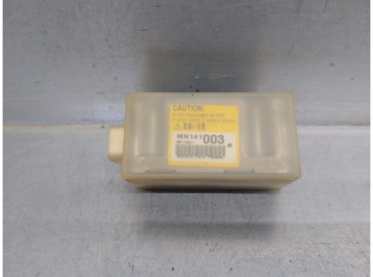 Recambio de sensor impacto para mitsubishi lancer berlina/familiar (cs0aw) 1.6 cat referencia OEM IAM MN141003 