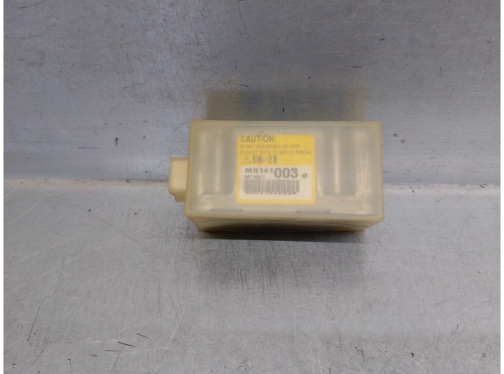 Recambio de sensor impacto para mitsubishi lancer berlina/familiar (cs0aw) 1.6 cat referencia OEM IAM MN141003 