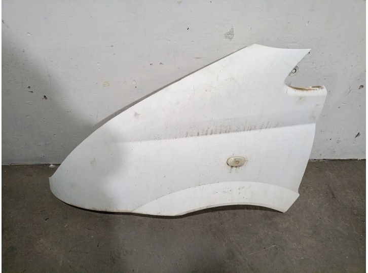 Recambio de aleta delantera izquierda para maxus 3.9t 17s 120 m-bus vespino 130e referencia OEM IAM 5610816 