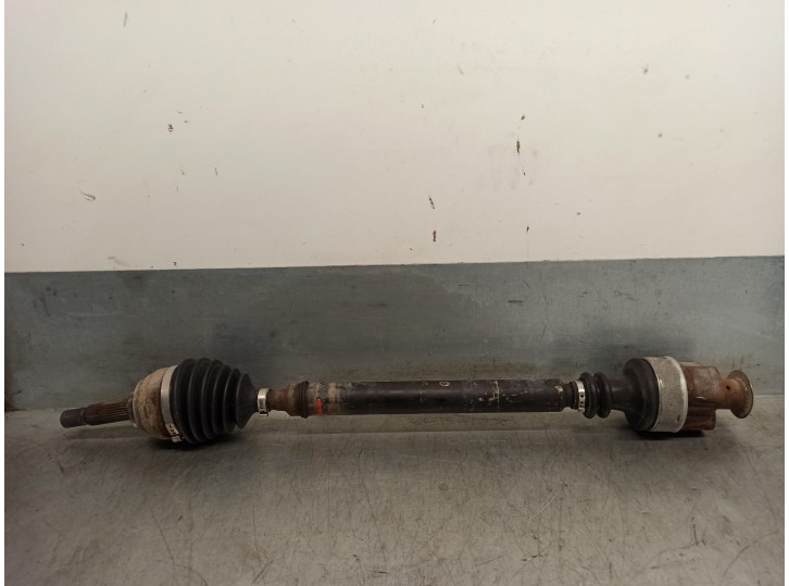 Recambio de transmision delantera derecha para mitsubishi carisma berina 5 (da0) 1.9 turbodiesel referencia OEM IAM M813143  