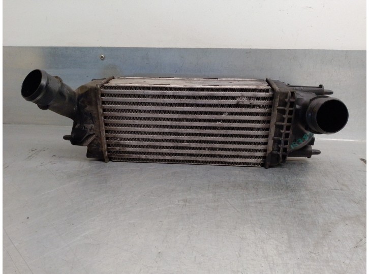 Recambio de intercooler para peugeot 407 1.6 hdi referencia OEM IAM 9657073480 992506VH VALEO