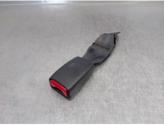 Recambio de enganche cinturon para mitsubishi lancer berlina/familiar (cs0aw) 1.6 cat referencia OEM IAM MR638797 TRAS DER 5 PUE