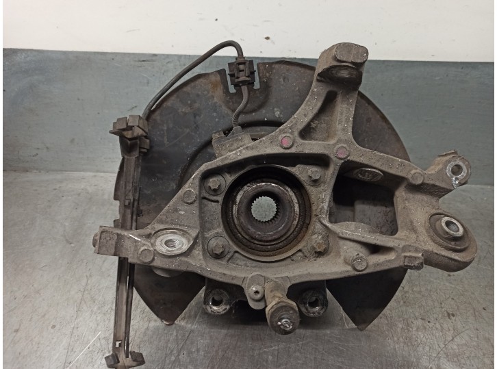 Recambio de mangueta trasera derecha para chrysler 300 c 3.0 crd cat referencia OEM IAM 4782586AC  