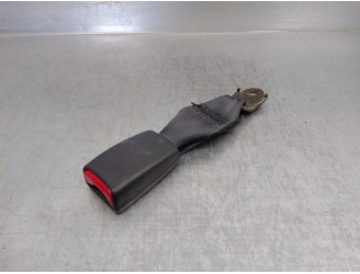 Recambio de enganche cinturon para mitsubishi lancer berlina/familiar (cs0aw) 1.6 cat referencia OEM IAM MR633477 TRAS CENT 5 PU