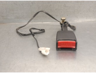 Recambio de enganche cinturon para maxus 3.9t 17s 120 m-bus vespino 130e referencia OEM IAM R4752  