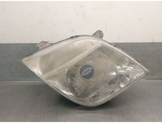 Recambio de faro derecho para maxus 3.9t 17s 120 m-bus vespino 130e referencia OEM IAM 0301001240 