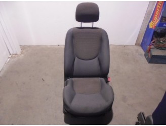 Recambio de asiento delantero derecho para hyundai matrix (fc) 1.5 crdi gls referencia OEM IAM TELA GRIS 5 PUERTAS