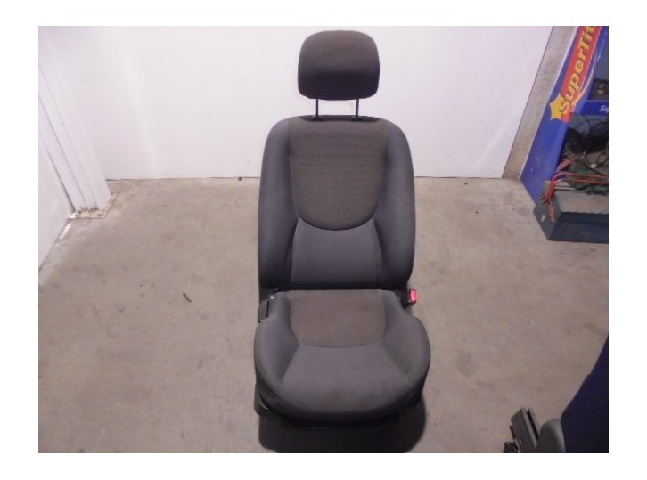 Recambio de asiento delantero derecho para hyundai matrix (fc) 1.5 crdi gls referencia OEM IAM TELA GRIS 5 PUERTAS