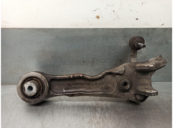Replacement front right lower suspension arm for Jaguar S-Type 2.7 V6 Diesel CAT OEM IAM reference C2C6533 