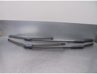 Recambio de brazo limpia delantero derecho para opel vivaro furgón/combi (07.2006 =>) 2.0 16v cdti referencia OEM IAM 4408566 44