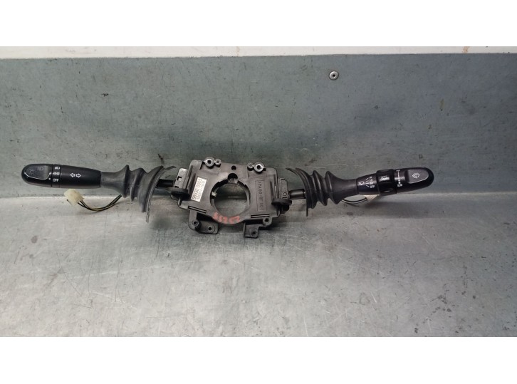 Recambio de mando luces para maxus 3.9t 17s 120 m-bus vespino 130e referencia OEM IAM 585300005 585300005 