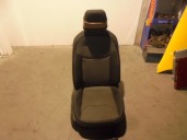 Recambio de asiento delantero derecho para seat arona fr referencia OEM IAM TELA NEGRA Y GRIS 5 PUERTAS