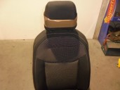 Recambio de asiento delantero derecho para seat arona fr referencia OEM IAM TELA NEGRA Y GRIS 5 PUERTAS