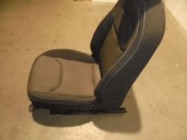 Recambio de asiento delantero derecho para seat arona fr referencia OEM IAM  TELA NEGRA Y GRIS 5 PUERTAS