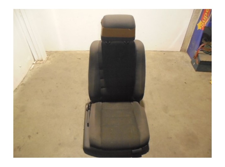 Recambio de asiento delantero derecho para volkswagen touareg (7la) tdi r5 referencia OEM IAM TELA GRIS 5 PUERTAS