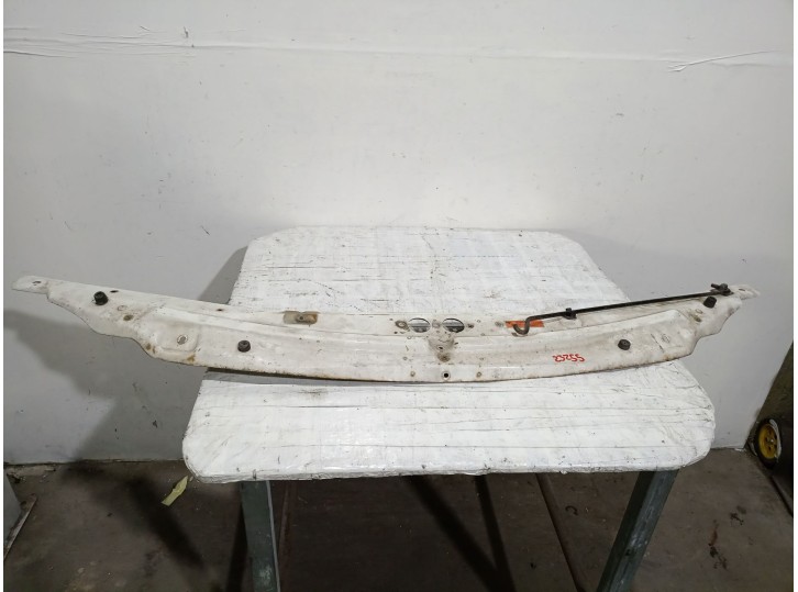 Recambio de panel frontal para maxus 3.9t 17s 120 m-bus vespino 130e referencia OEM IAM 5610890  