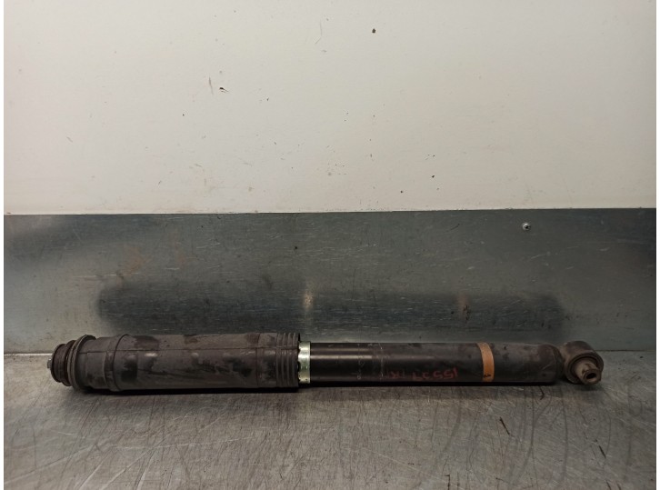 Recambio de amortiguador trasero derecho para toyota verso comfort referencia OEM IAM 485300F040 03071000855 KYB