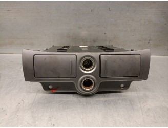 Recambio de reposavasos para ssangyong rodius ii 2.0 xdi referencia OEM IAM 7653021000 7653021000 