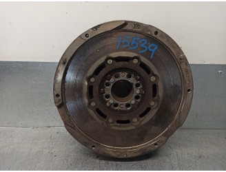 Recambio de volante motor para toyota verso comfort referencia OEM IAM 134500R010  