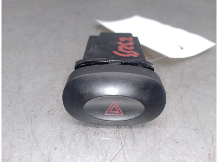 Recambio de warning para maxus 3.9t 17s 120 m-bus vespino 130e referencia OEM IAM 864W0140 