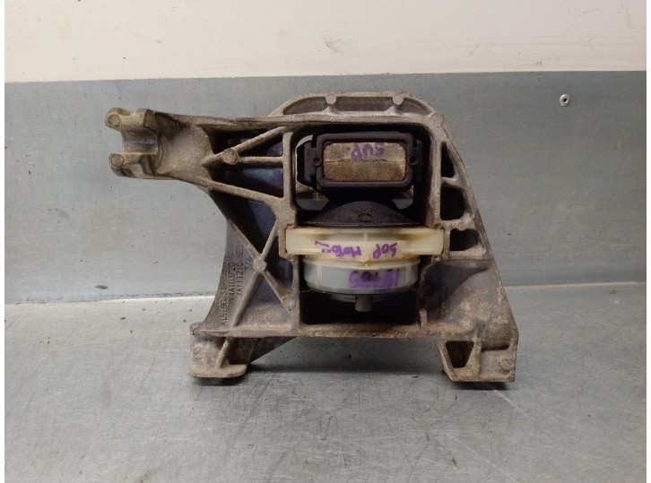 Recambio de soporte motor derecho para citroën jumpy combi 1.6 blue-hdi fap referencia OEM IAM 4A103720 
