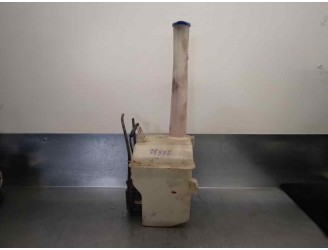 Recambio de deposito limpia para kia carens 2.0 crdi ex monovolumen referencia OEM IAM 0K2FA6748  