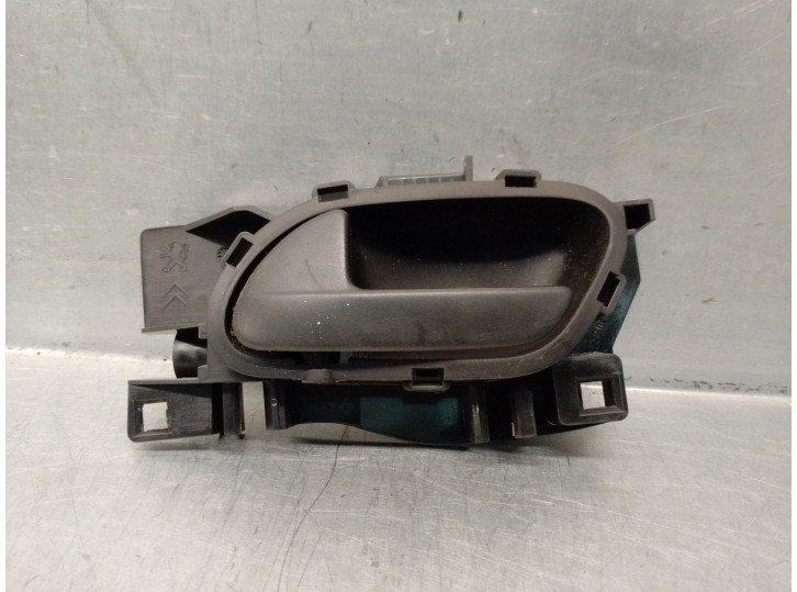 Recambio de maneta interior delantera izquierda para citroën jumpy combi 1.6 blue-hdi fap referencia OEM IAM 96555515XT 6 PUERT