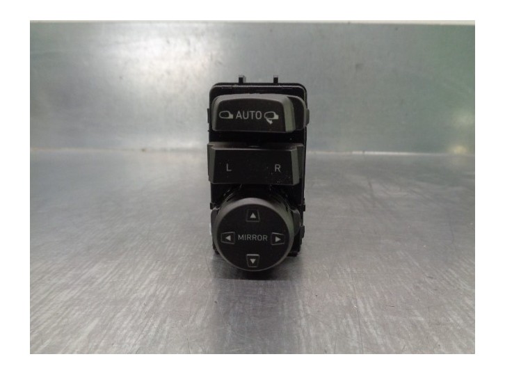 Recambio de mando retrovisor para hyundai i30 (pde, pd, pden) 1.0 t-gdi referencia OEM IAM 93530G3010  