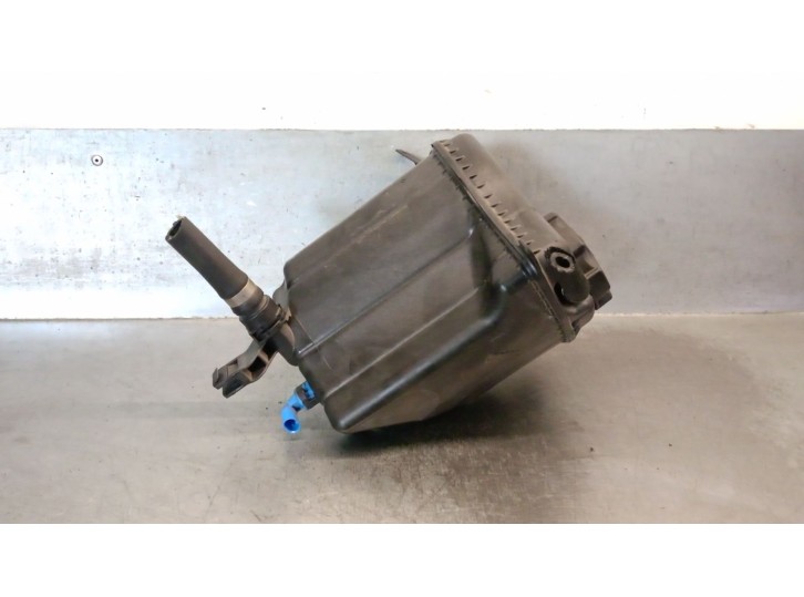 Recambio de deposito expansion para bmw 5 touring (f11) 520 d referencia OEM IAM 17137647283  